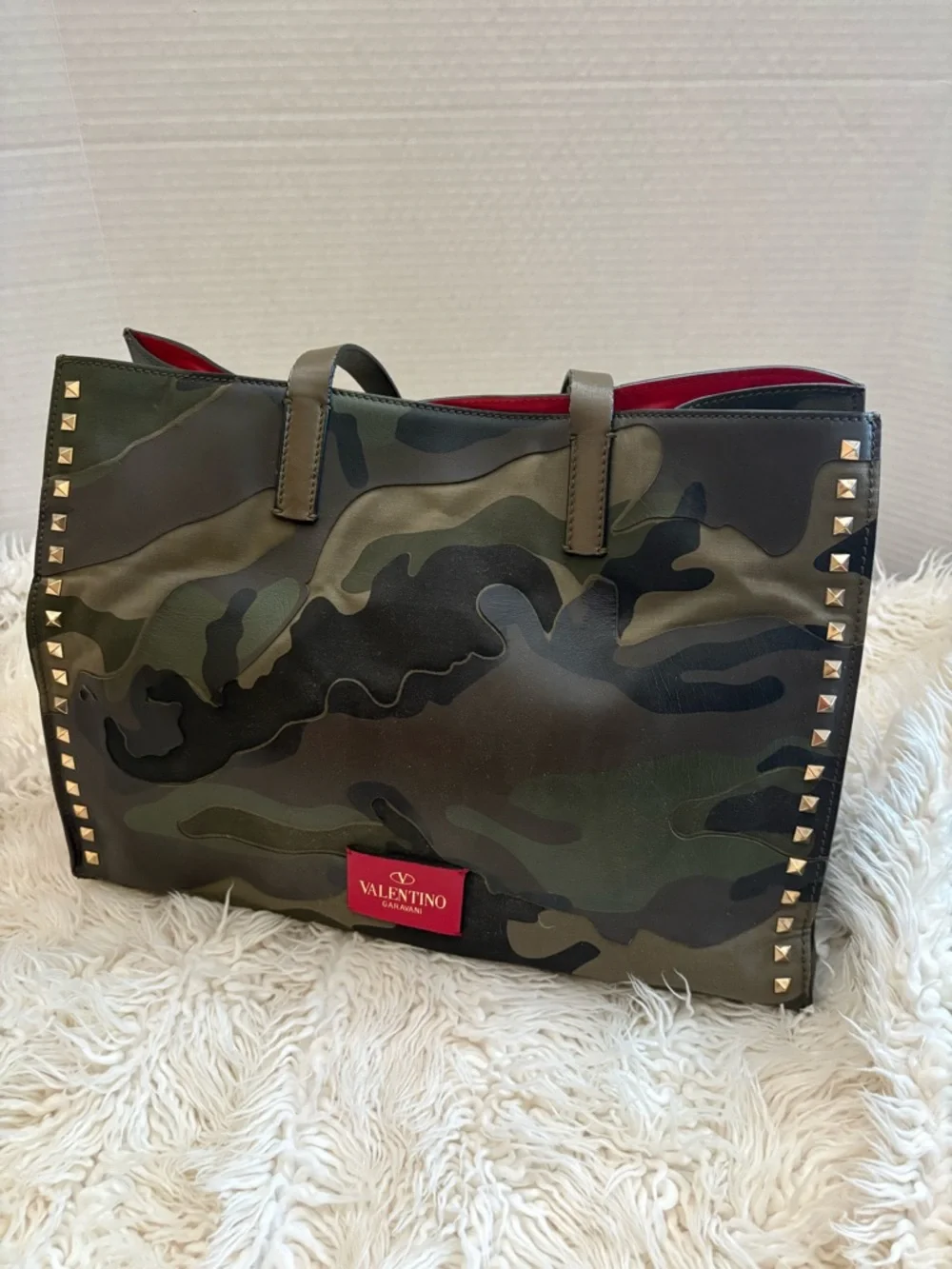 Authentic Valentino Rockstud Reversible
Camouflage Camo Tote - Picture 2 of 15